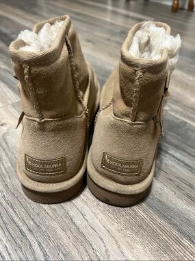 Never been worn Koolaburra tan suedes